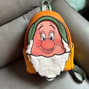 NWOT Disney Loungefly Snow White Dopey Mini Backpack Faux Leather With Adjustabl